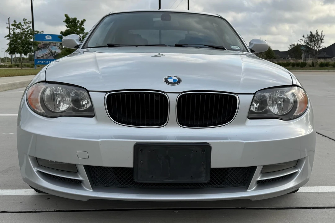 2009 BMW E81/E82/E88 1 Series - Image 2 of 31