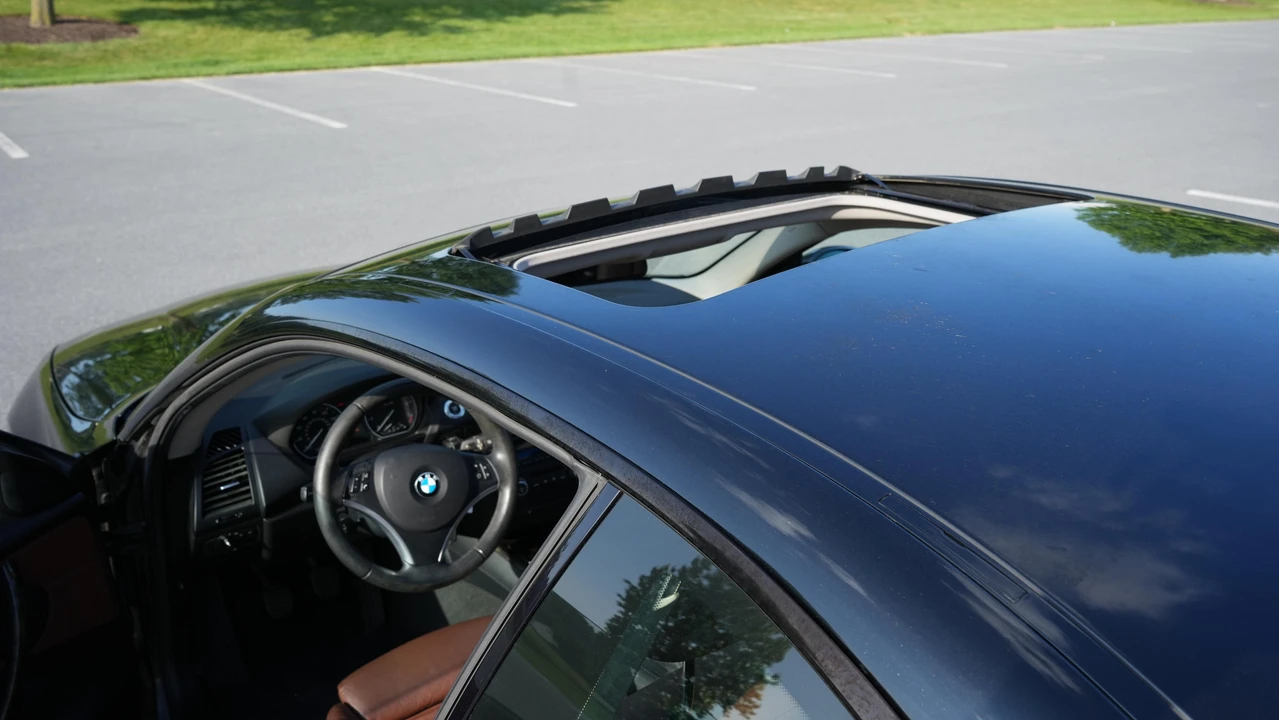 2009 BMW E81/E82/E88 1 Series - Image 27 of 31