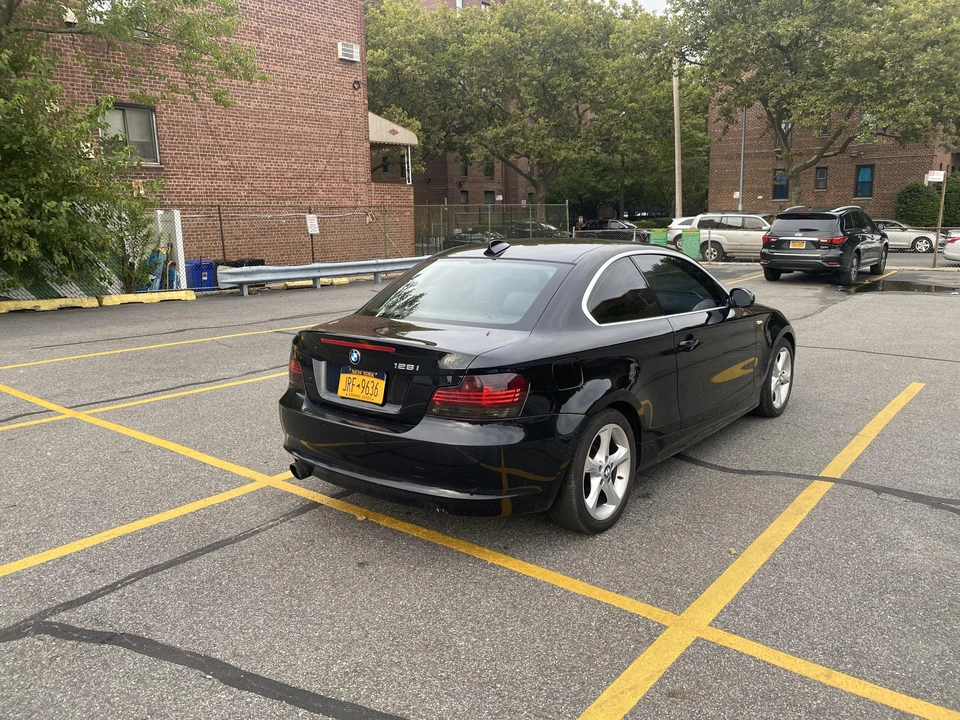 2009 BMW E81/E82/E88 1 Series - Image 16 of 31