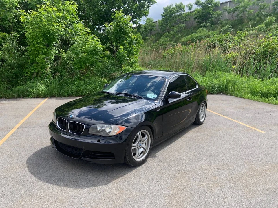 2009 BMW E81/E82/E88 1 Series - Image 2 of 8