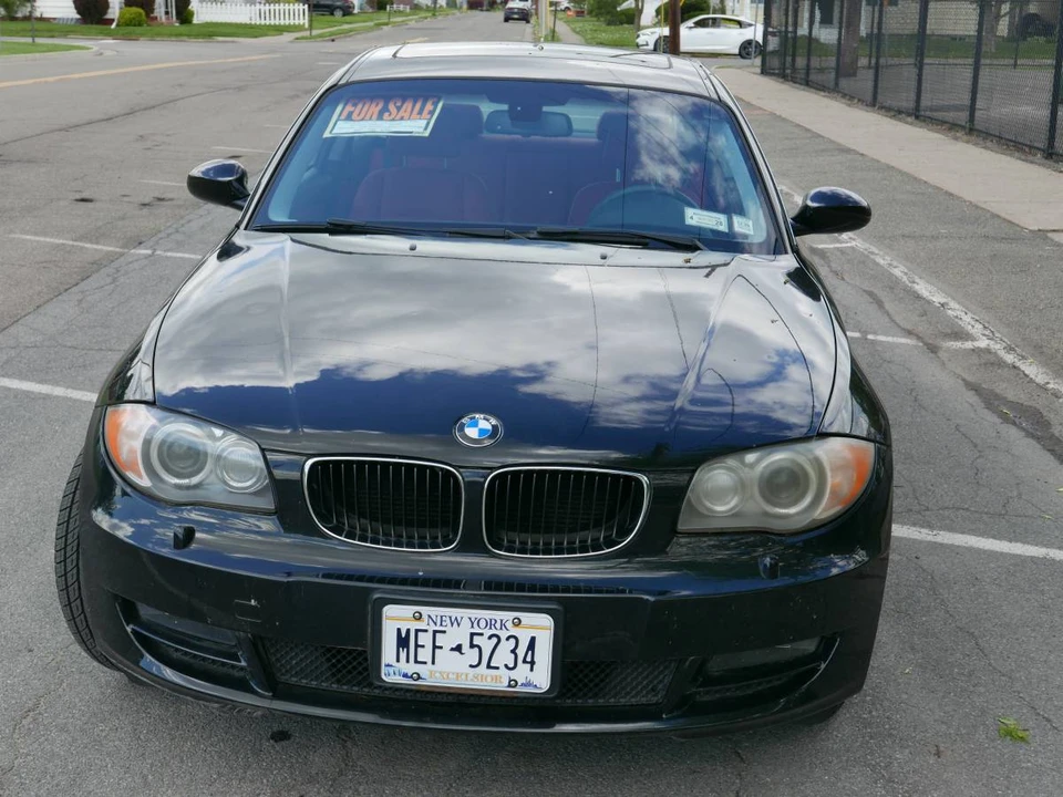 2009 BMW E81/E82/E88 1 Series - Image 2 of 10