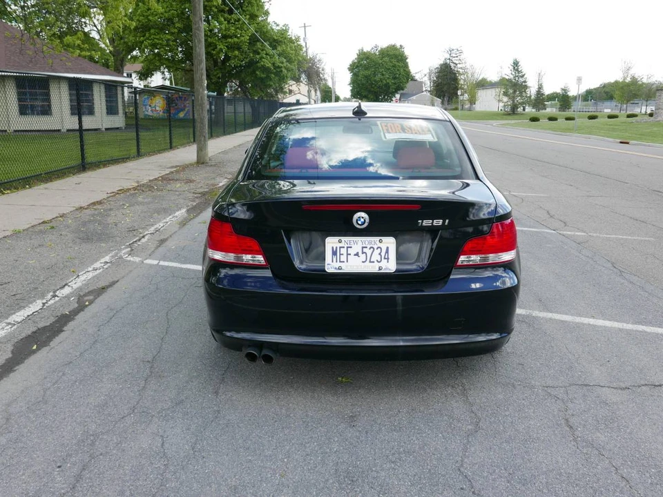 2009 BMW E81/E82/E88 1 Series - Image 4 of 10