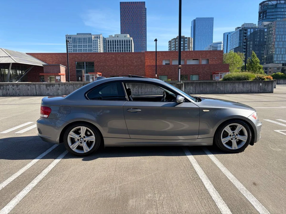 2009 BMW E81/E82/E88 1 Series - Image 4 of 13