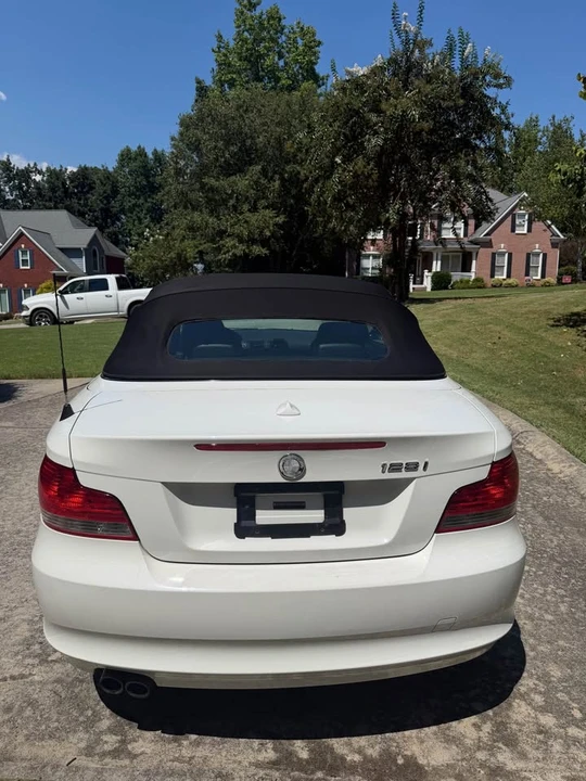 2009 BMW E81/E82/E88 1 Series - Image 11 of 20