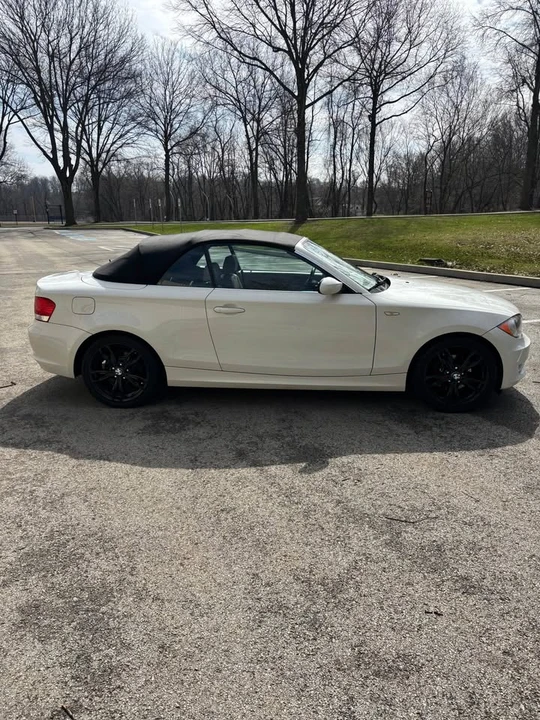 2009 BMW E81/E82/E88 1 Series - Image 2 of 10
