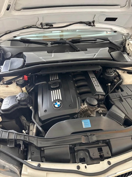 2009 BMW E81/E82/E88 1 Series - Image 3 of 10