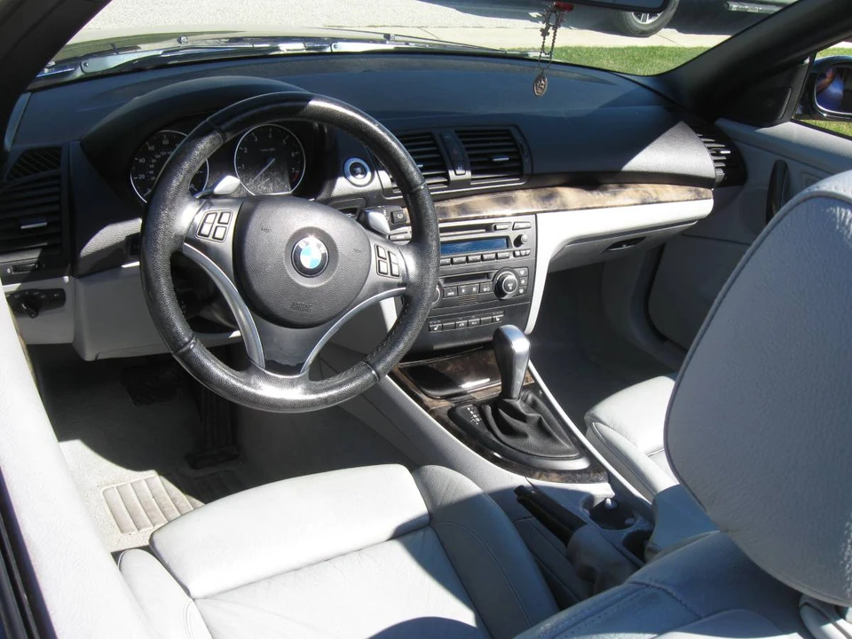 2009 BMW E81/E82/E88 1 Series - Image 9 of 10