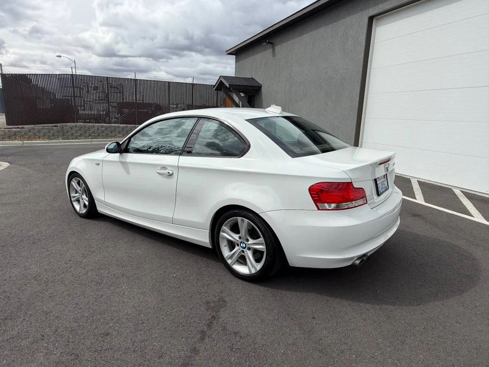 2009 BMW E81/E82/E88 1 Series - Image 5 of 17