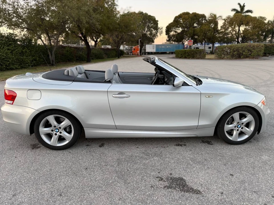 2009 BMW E82 135i & 135is - Image 5 of 16