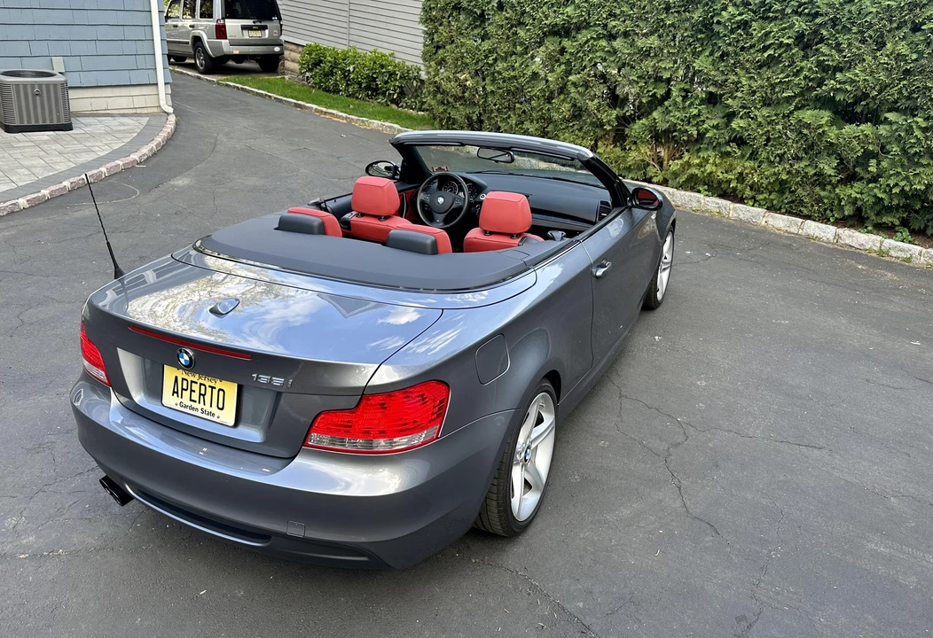 2009 BMW E82 135i & 135is - Image 11 of 31