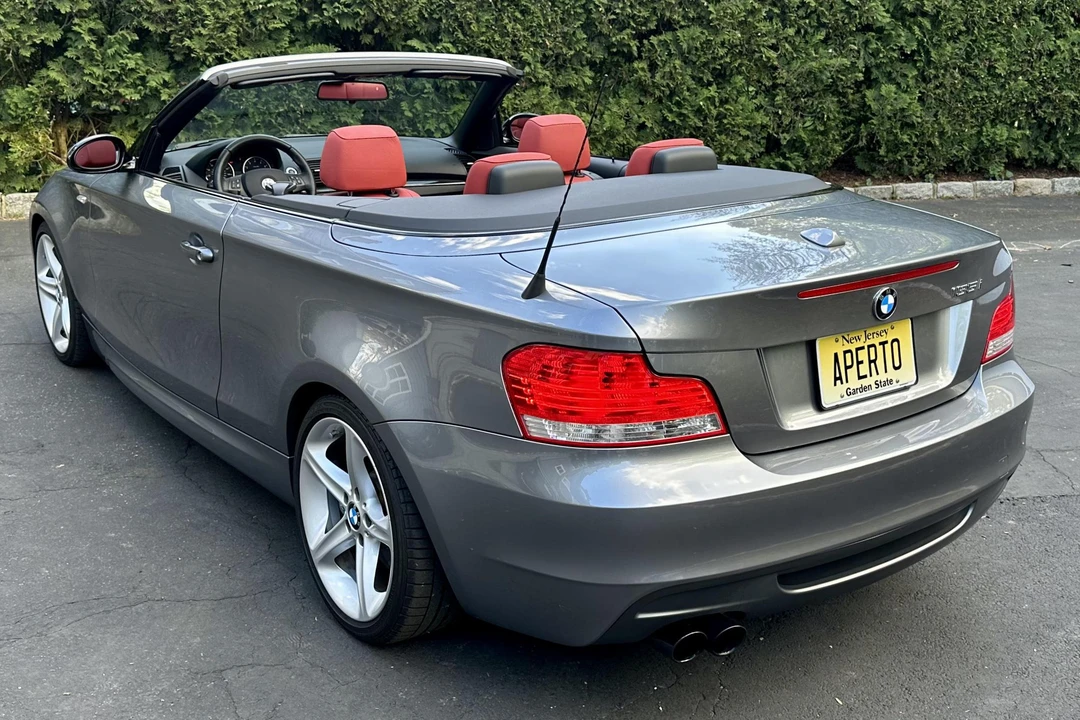 2009 BMW E82 135i & 135is - Image 4 of 31