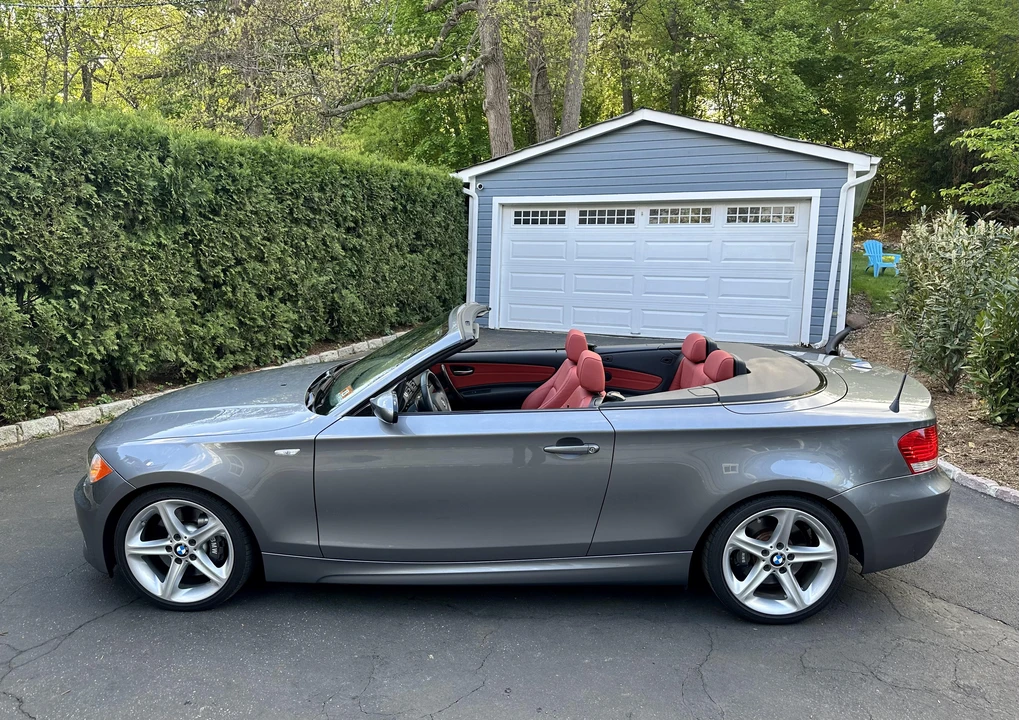 2009 BMW E82 135i & 135is - Image 7 of 31