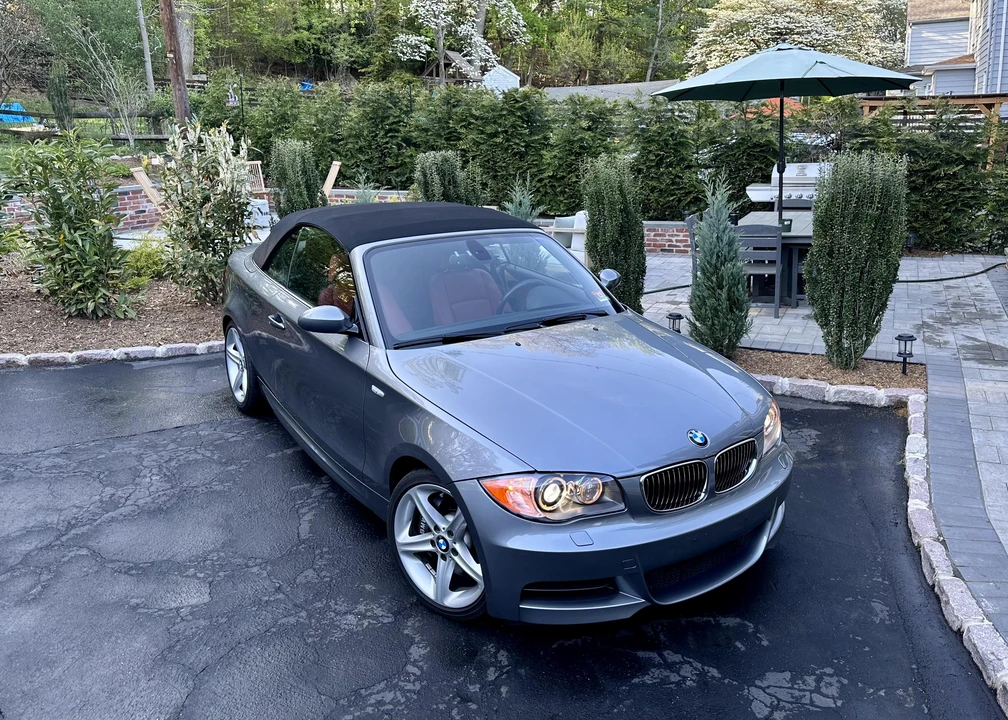 2009 BMW E82 135i & 135is - Image 17 of 31