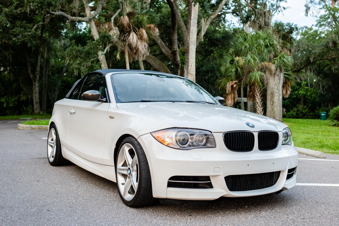 2009 BMW E82 135i & 135is - Image 21 of 31