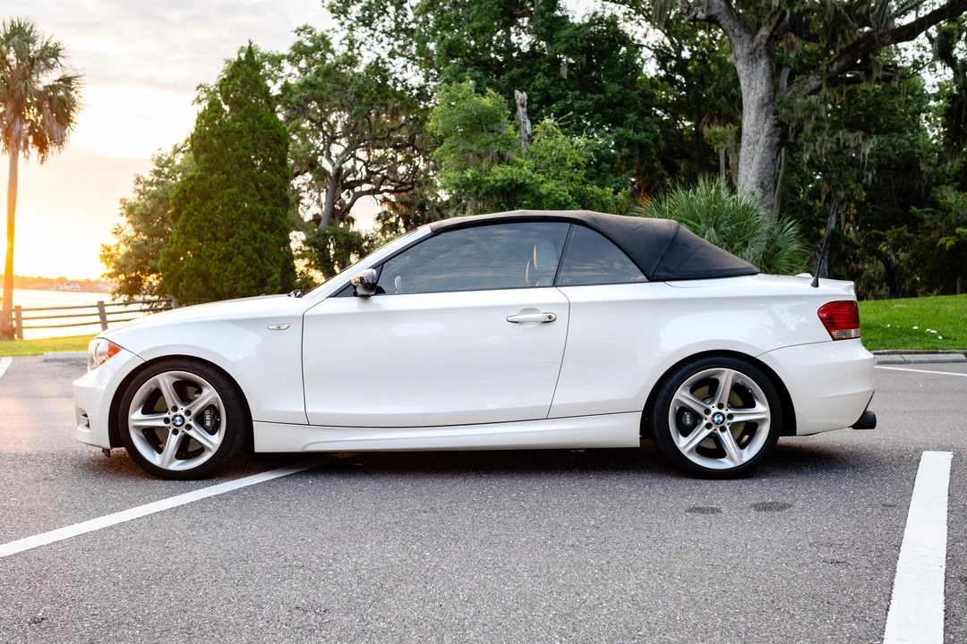 2009 BMW E82 135i & 135is - Image 17 of 31
