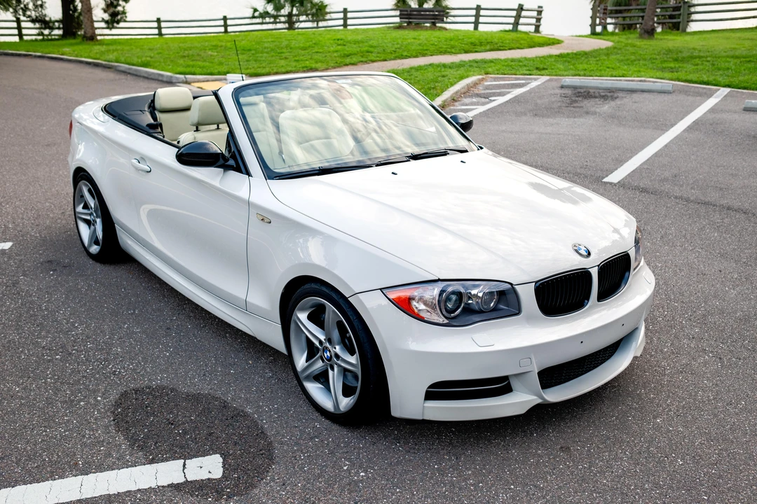 2009 BMW E82 135i & 135is - Image 14 of 31