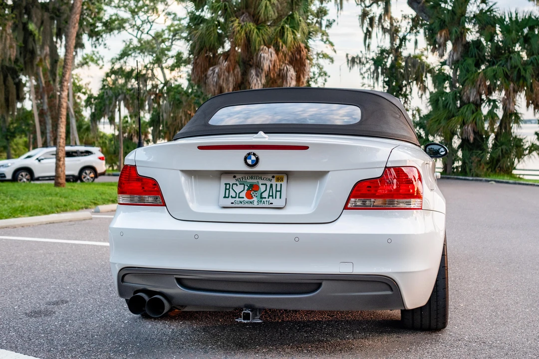 2009 BMW E82 135i & 135is - Image 19 of 31