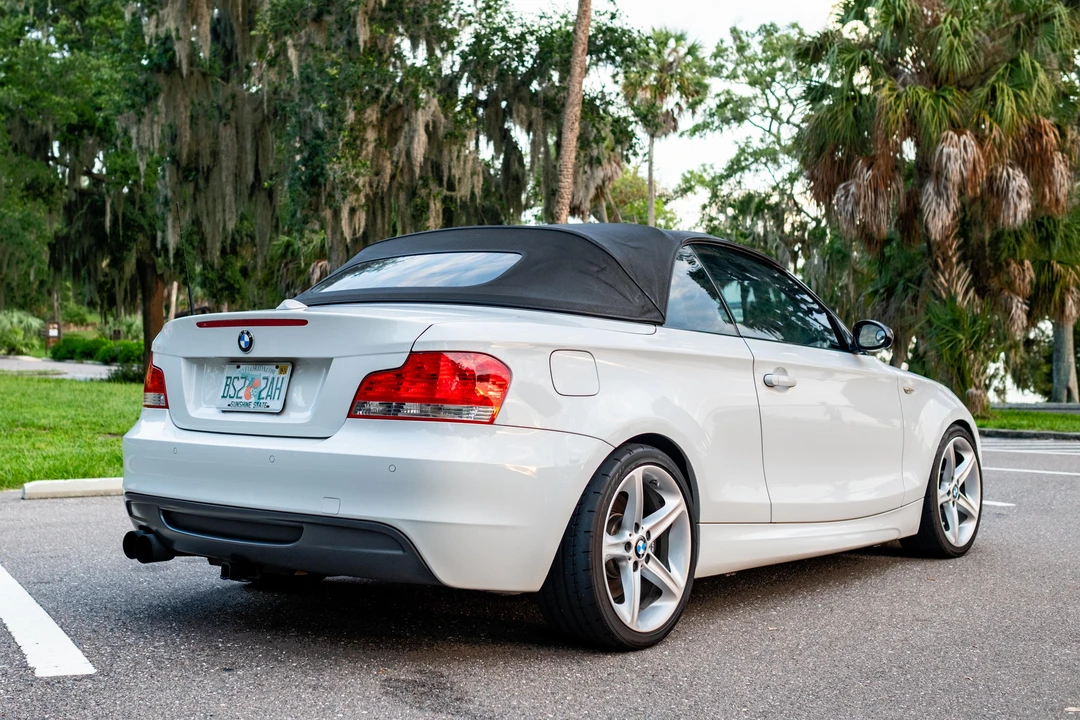 2009 BMW E82 135i & 135is - Image 20 of 31