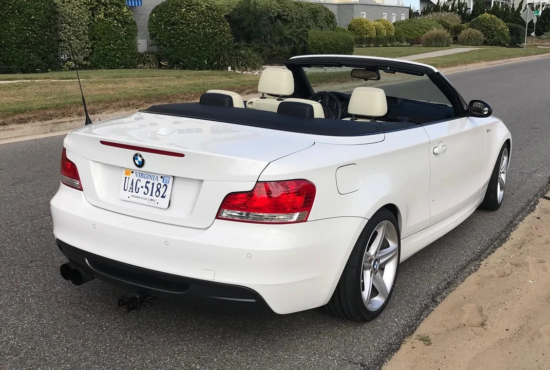 2009 BMW E82 135i & 135is - Image 10 of 31