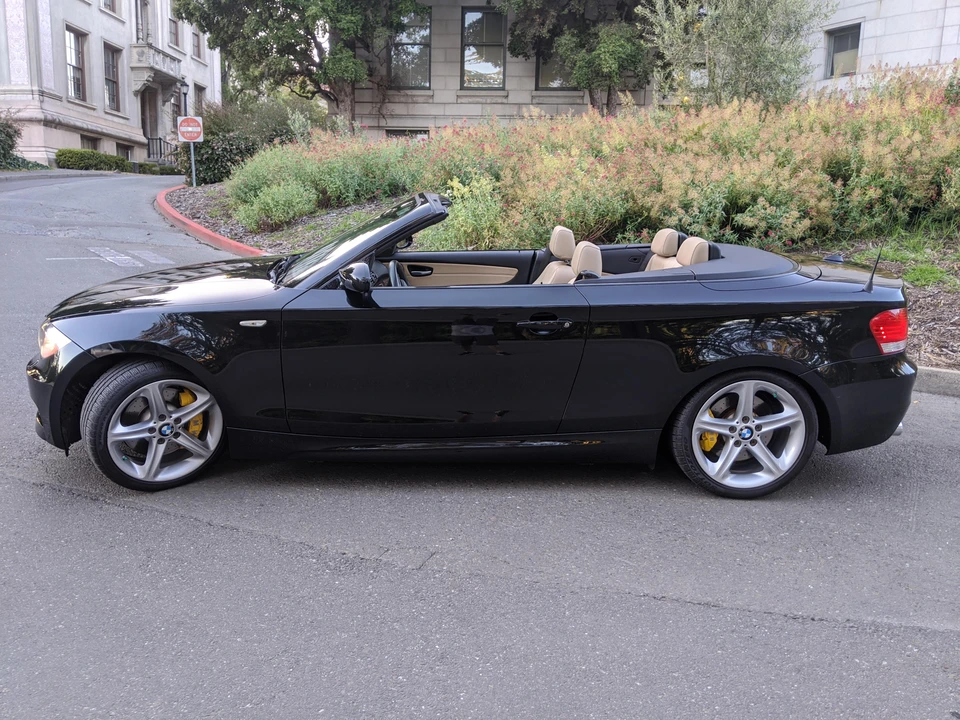 2009 BMW E82 135i & 135is - Image 18 of 31