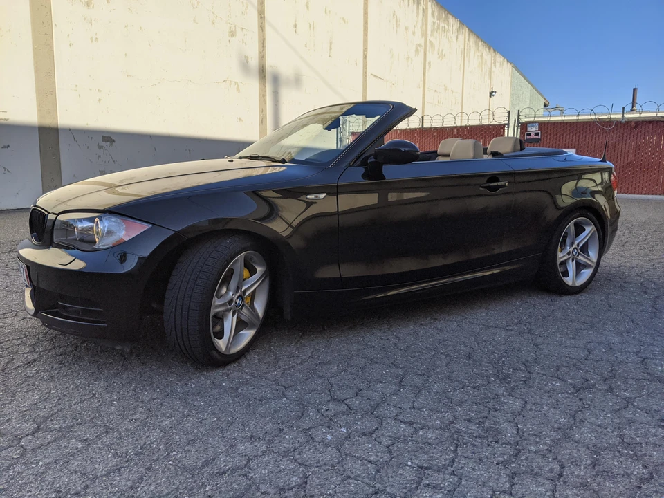 2009 BMW E82 135i & 135is - Image 17 of 31