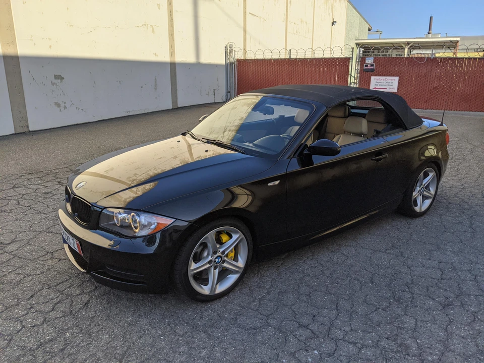 2009 BMW E82 135i & 135is - Image 16 of 31