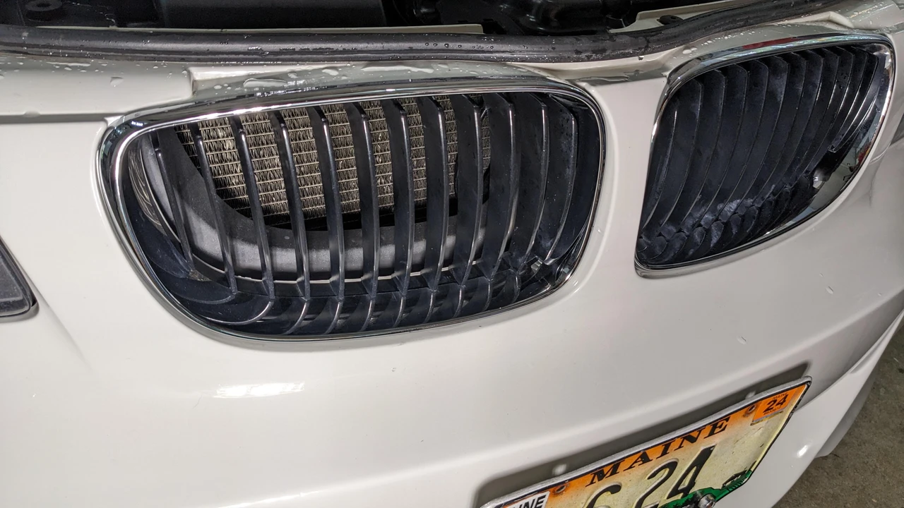 2009 BMW E82 135i & 135is - Image 27 of 31
