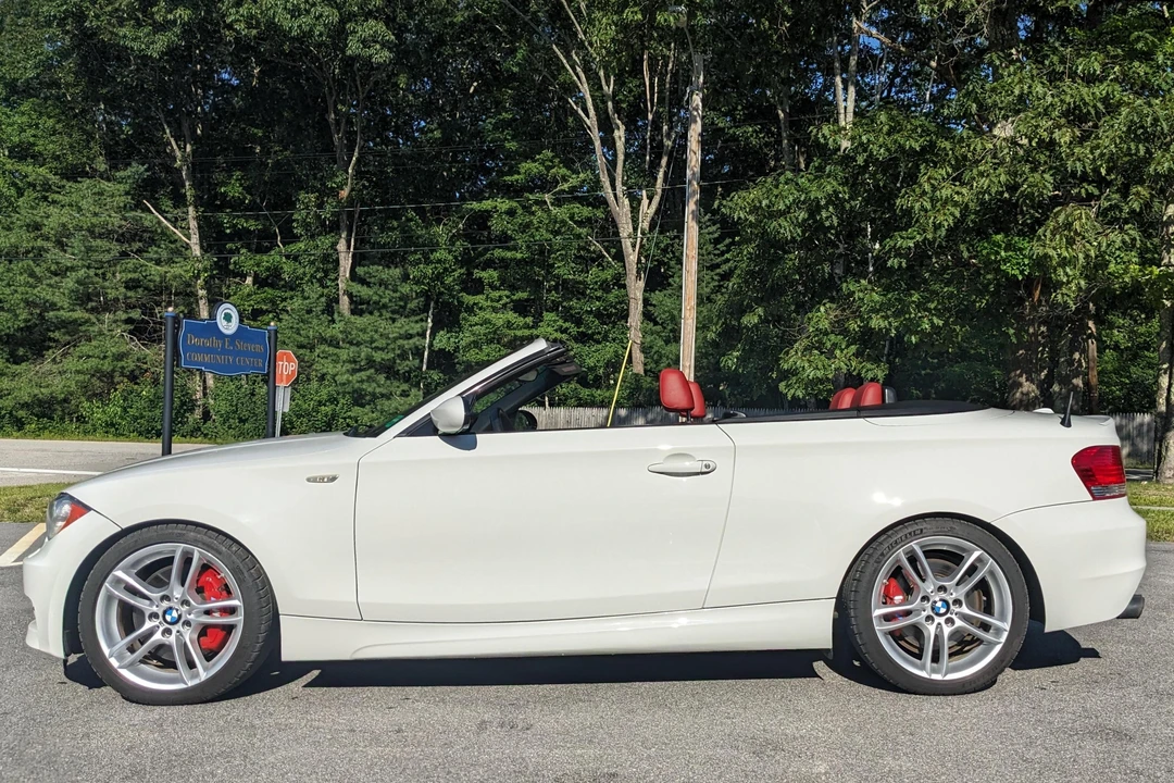 2009 BMW E82 135i & 135is - Image 3 of 31