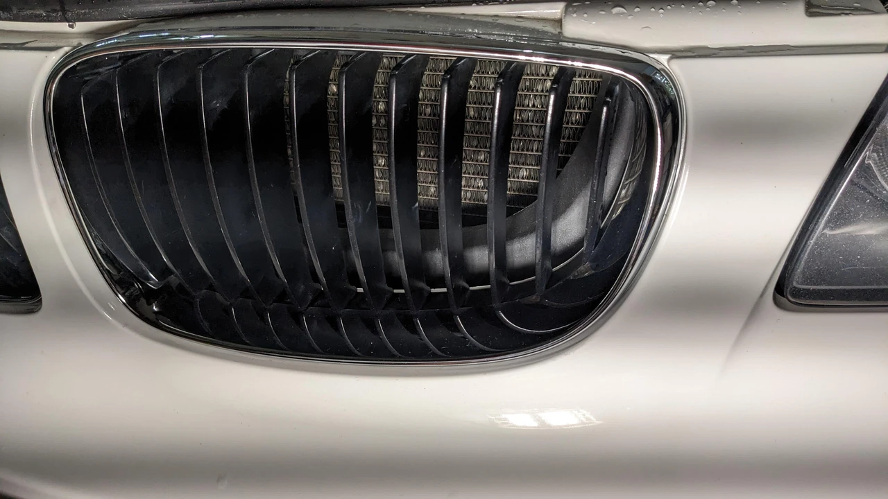 2009 BMW E82 135i & 135is - Image 28 of 31
