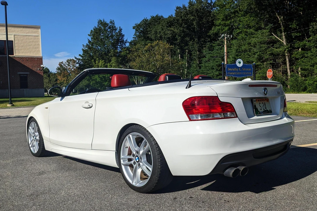 2009 BMW E82 135i & 135is - Image 6 of 31