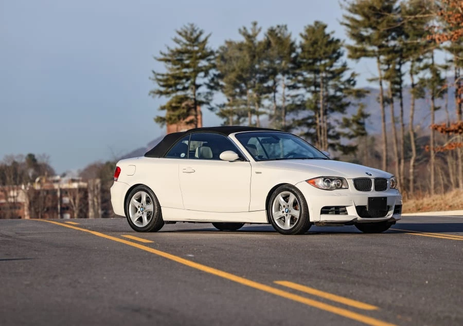 2009 BMW E82 135i & 135is - Image 10 of 31