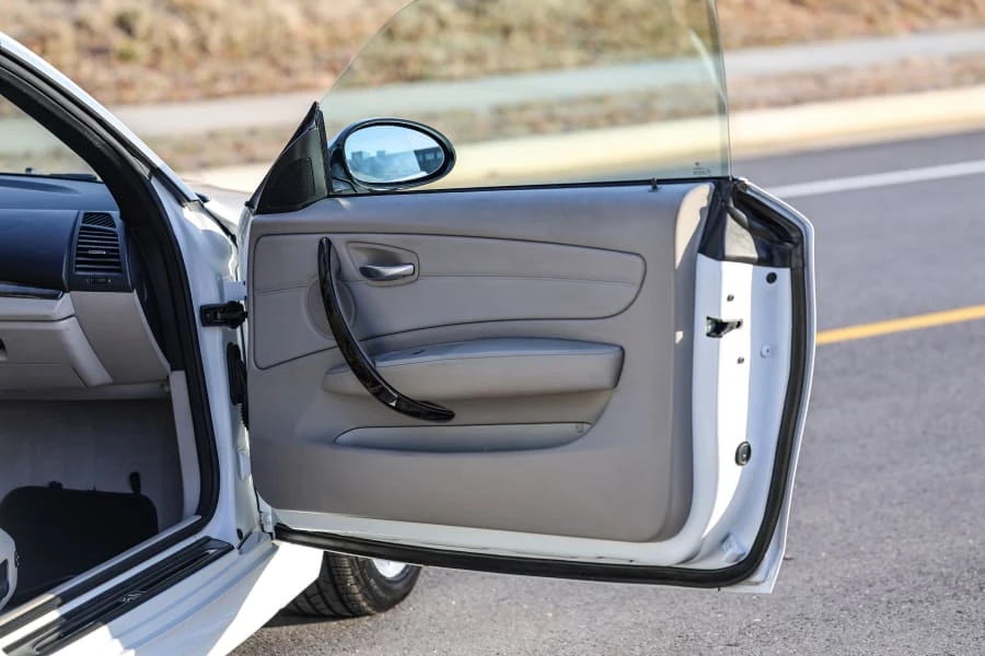 2009 BMW E82 135i & 135is - Image 21 of 31