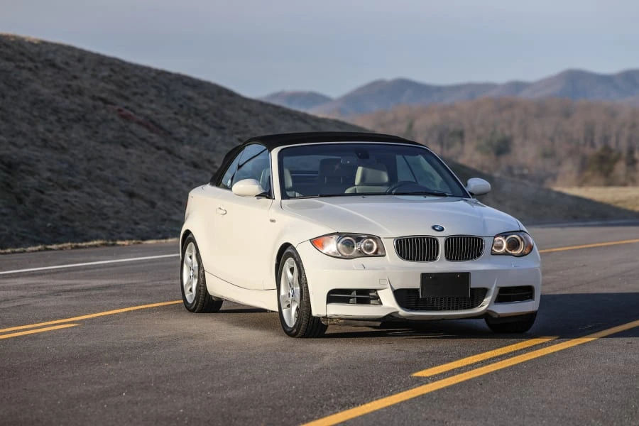 2009 BMW E82 135i & 135is - Image 7 of 31