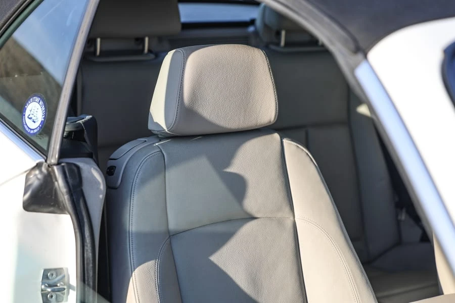 2009 BMW E82 135i & 135is - Image 30 of 31