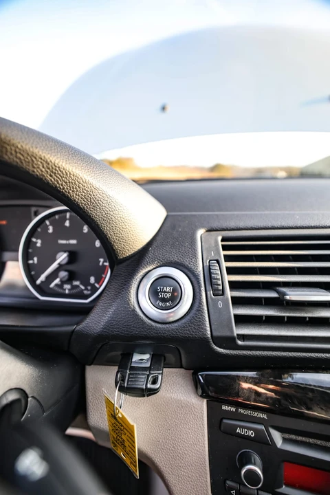 2009 BMW E82 135i & 135is - Image 29 of 31