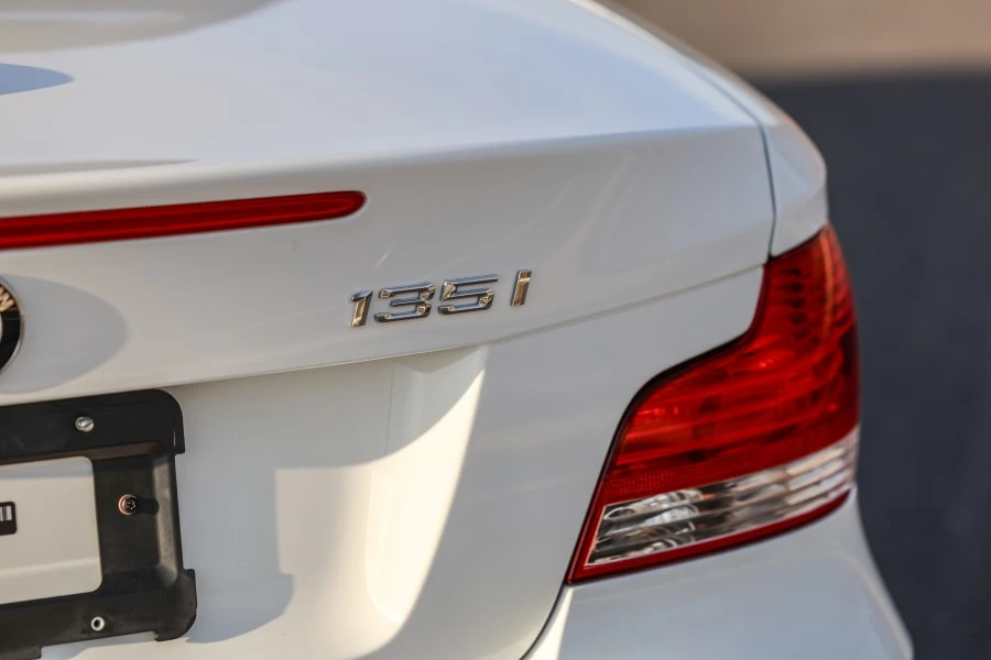 2009 BMW E82 135i & 135is - Image 17 of 31