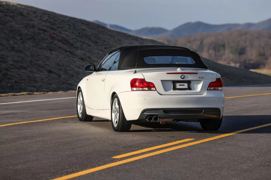 2009 BMW E82 135i & 135is - Image 8 of 31