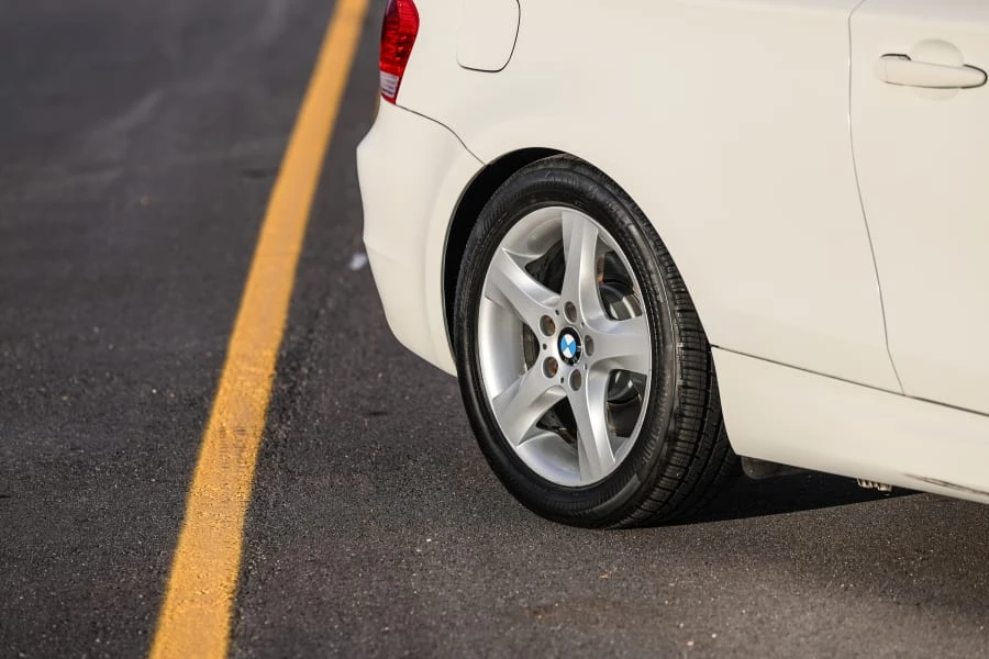 2009 BMW E82 135i & 135is - Image 11 of 31