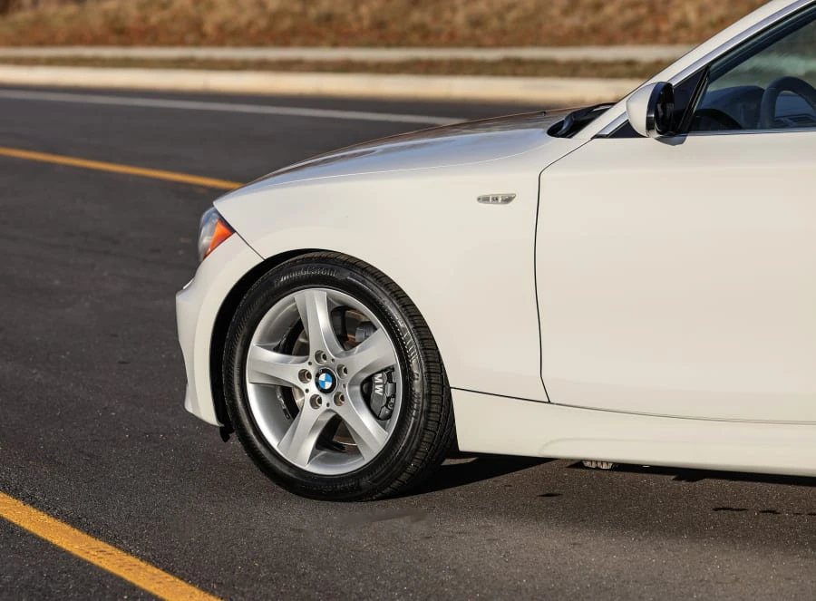 2009 BMW E82 135i & 135is - Image 12 of 31
