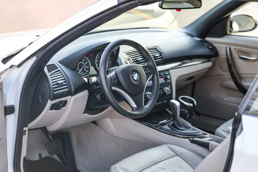 2009 BMW E82 135i & 135is - Image 23 of 31