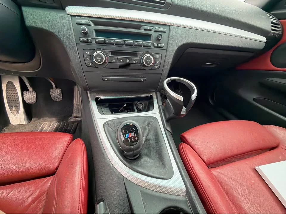 2009 BMW E82 135i & 135is - Image 16 of 17