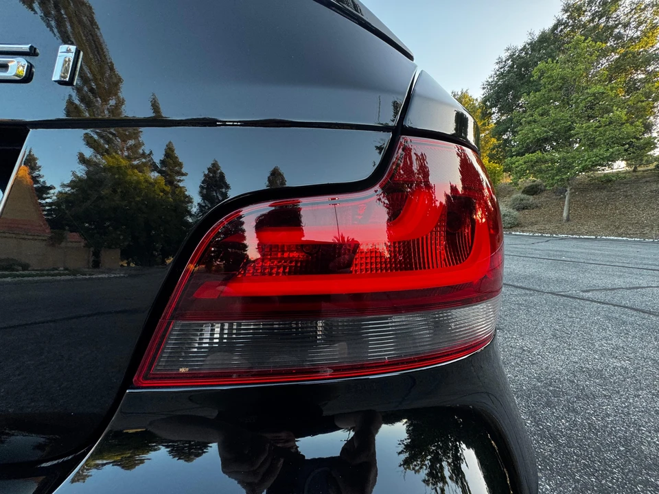 2009 BMW E82 135i & 135is - Image 16 of 31