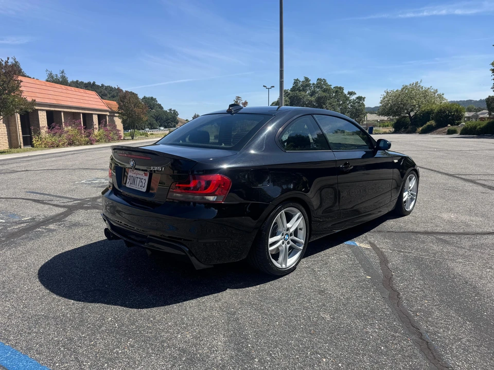 2009 BMW E82 135i & 135is - Image 7 of 31