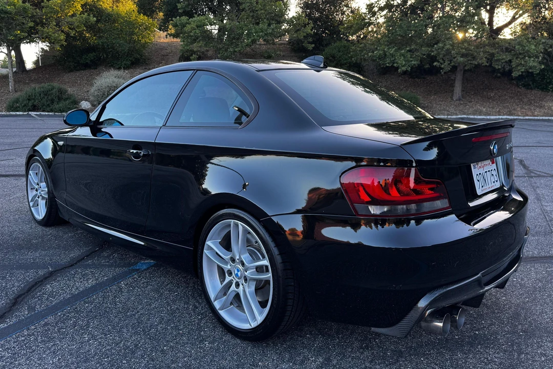 2009 BMW E82 135i & 135is - Image 4 of 31