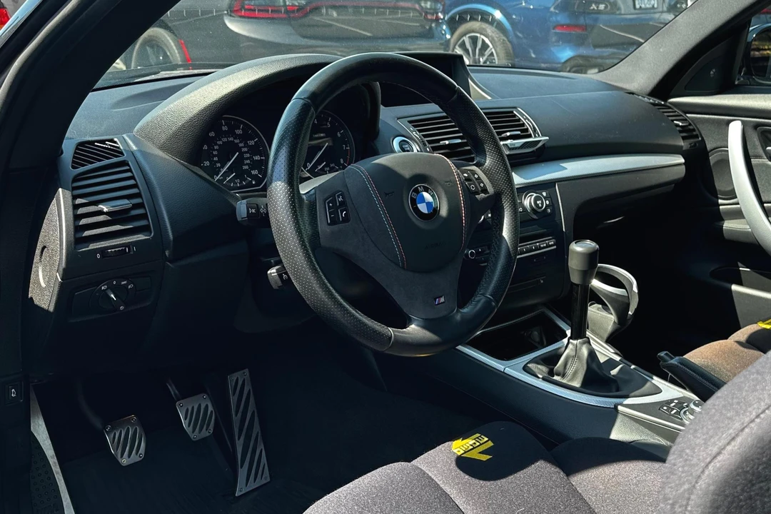 2009 BMW E82 135i & 135is - Image 31 of 31