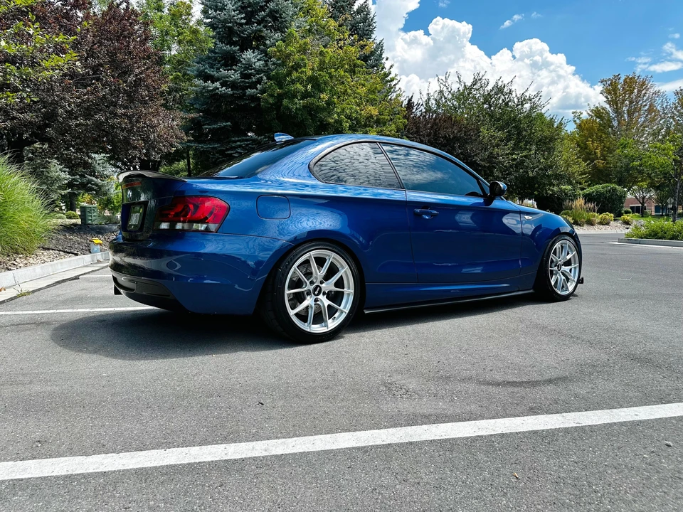 2009 BMW E82 135i & 135is - Image 8 of 31