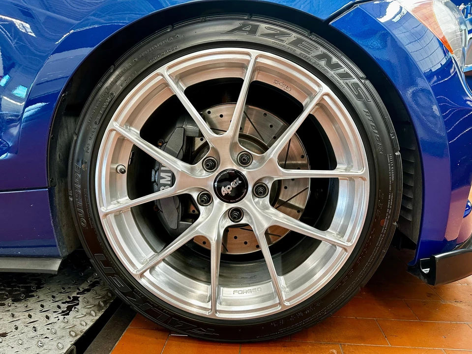 2009 BMW E82 135i & 135is - Image 30 of 31