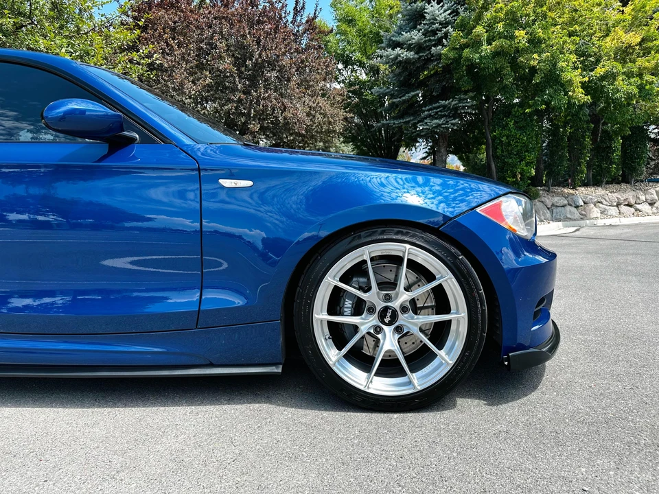 2009 BMW E82 135i & 135is - Image 22 of 31