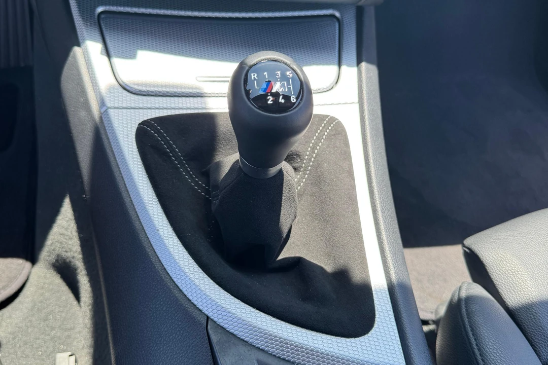 2009 BMW E82 135i & 135is - Image 23 of 31