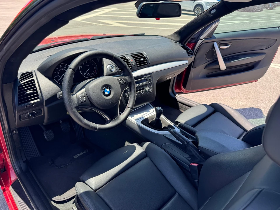 2009 BMW E82 135i & 135is - Image 28 of 31